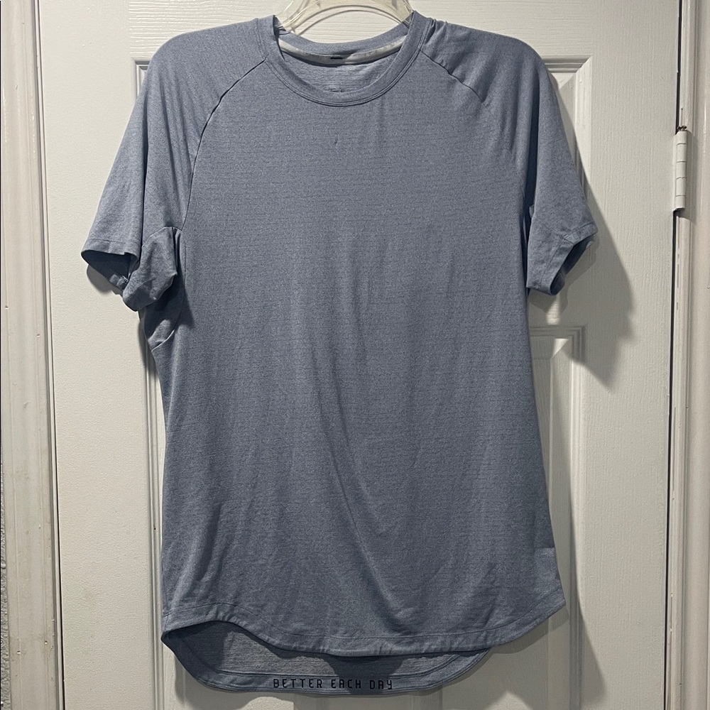 Lululemon tee